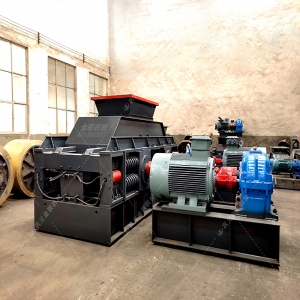 了解設備配置的技術參數(shù)，了解設備配置的技術參數(shù)，并根據(jù)對輥破碎機用戶的生產(chǎn)要求和物料硬度，合理構(gòu)建對輥破碎機的設備規(guī)格