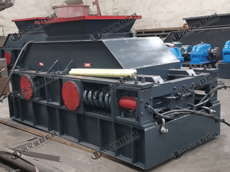 時產(chǎn)100噸花崗巖制砂機(jī)多少錢一臺，可以選擇的型號多嗎？