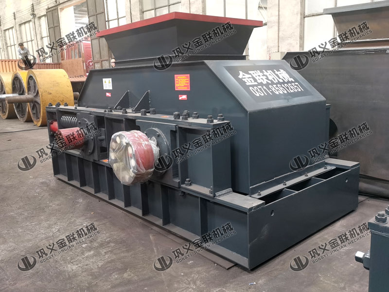 時產(chǎn)30噸風(fēng)化砂制砂機的價格是多少，哪個廠家質(zhì)優(yōu)價廉？