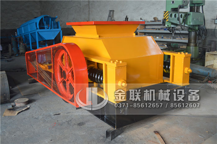 雙齒輥破碎機(jī)有哪些特點(diǎn)，都有哪些用途？