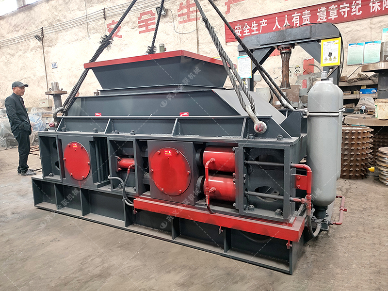 2PGY1208大型液壓對(duì)輥制砂機(jī)發(fā)貨 發(fā)往吉林