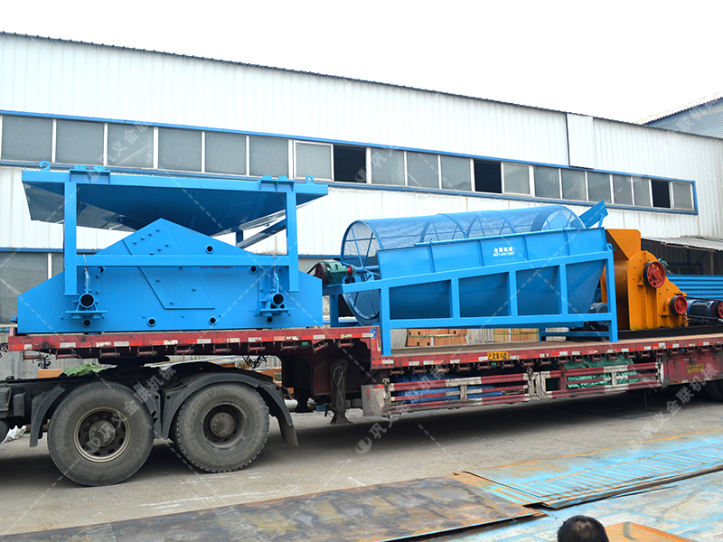 SCF88雙級(jí)破碎機(jī),篩分機(jī)生產(chǎn)線發(fā)貨圖片_發(fā)往甘肅武威_破碎紅土