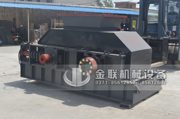 對輥制砂機(jī)_對輥制砂機(jī)價格,對輥制砂機(jī)廠家,對輥制砂機(jī)視頻/圖片